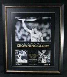 Framed displays 'Great Confrontations' photograph signed by Steve ...