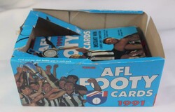 1991 Scanlens 'Footballers', complete box (some faults) with 49 ...