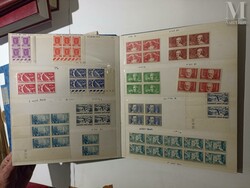 Collection présentée en 1 volume et 2 classeurs des origines à ...