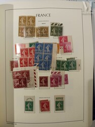 Collection de France présentée en plusieurs volumes des origines à ...