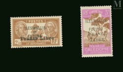 Collection présentée en 17 albums période 1890-1978 montée sur ...