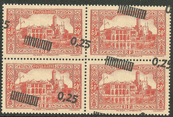 Surcharge oblique. No 148, bloc de quatre avec surcharge à cheval. - ...