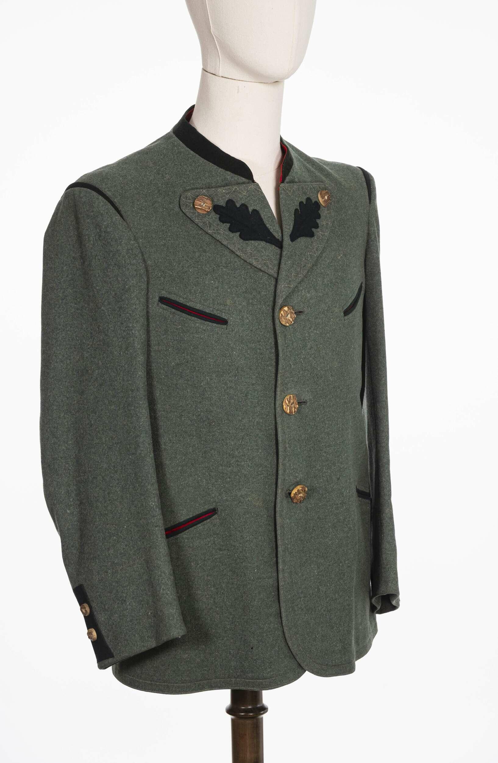 210.10: History, german