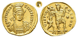 Theodosius II., 441, Solidus (4,11 g), Konstantinopel. Av.: ...
