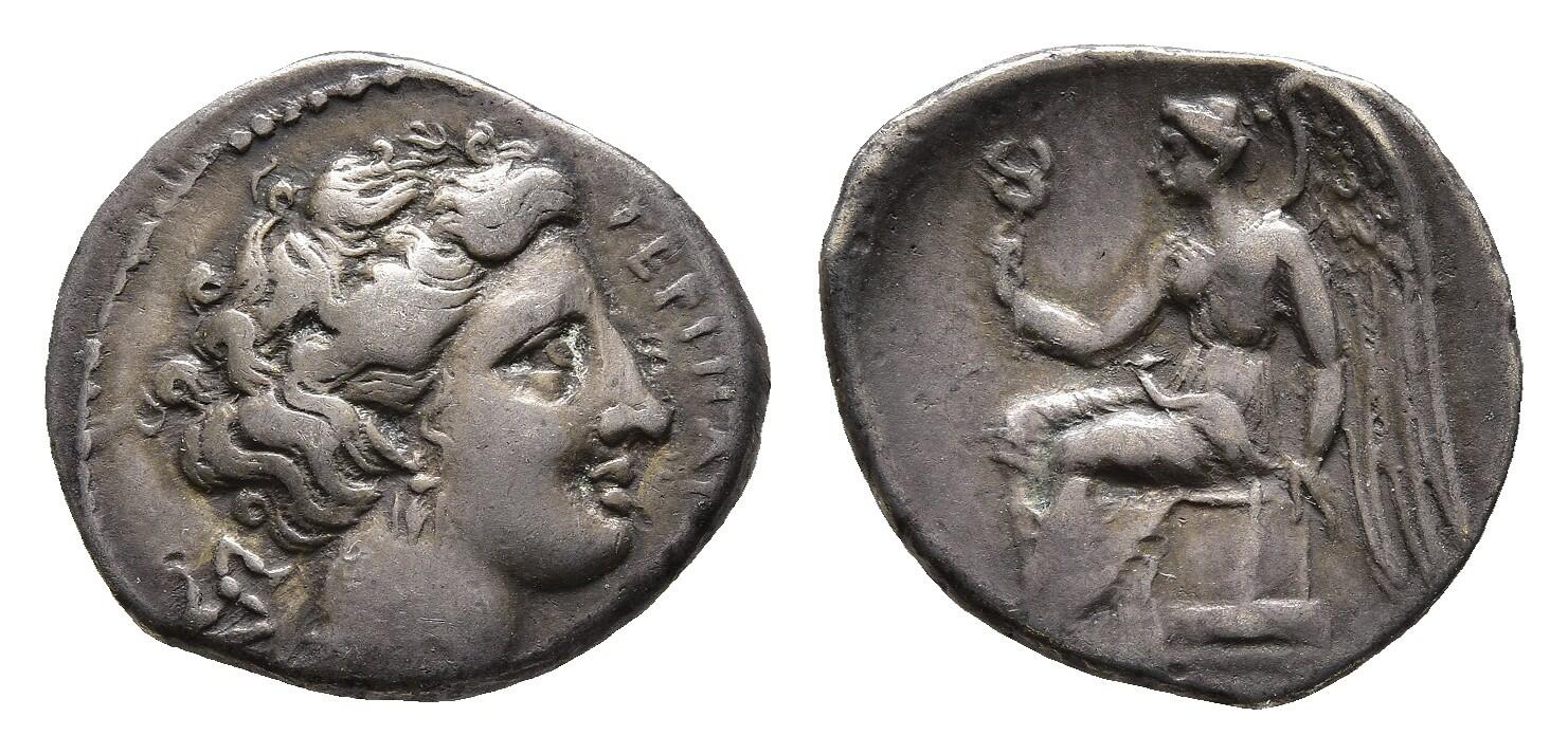 BRUTTIUM, Terina, Drachme (2,40 g), 440-425 v. Chr. Av.: Büste ...