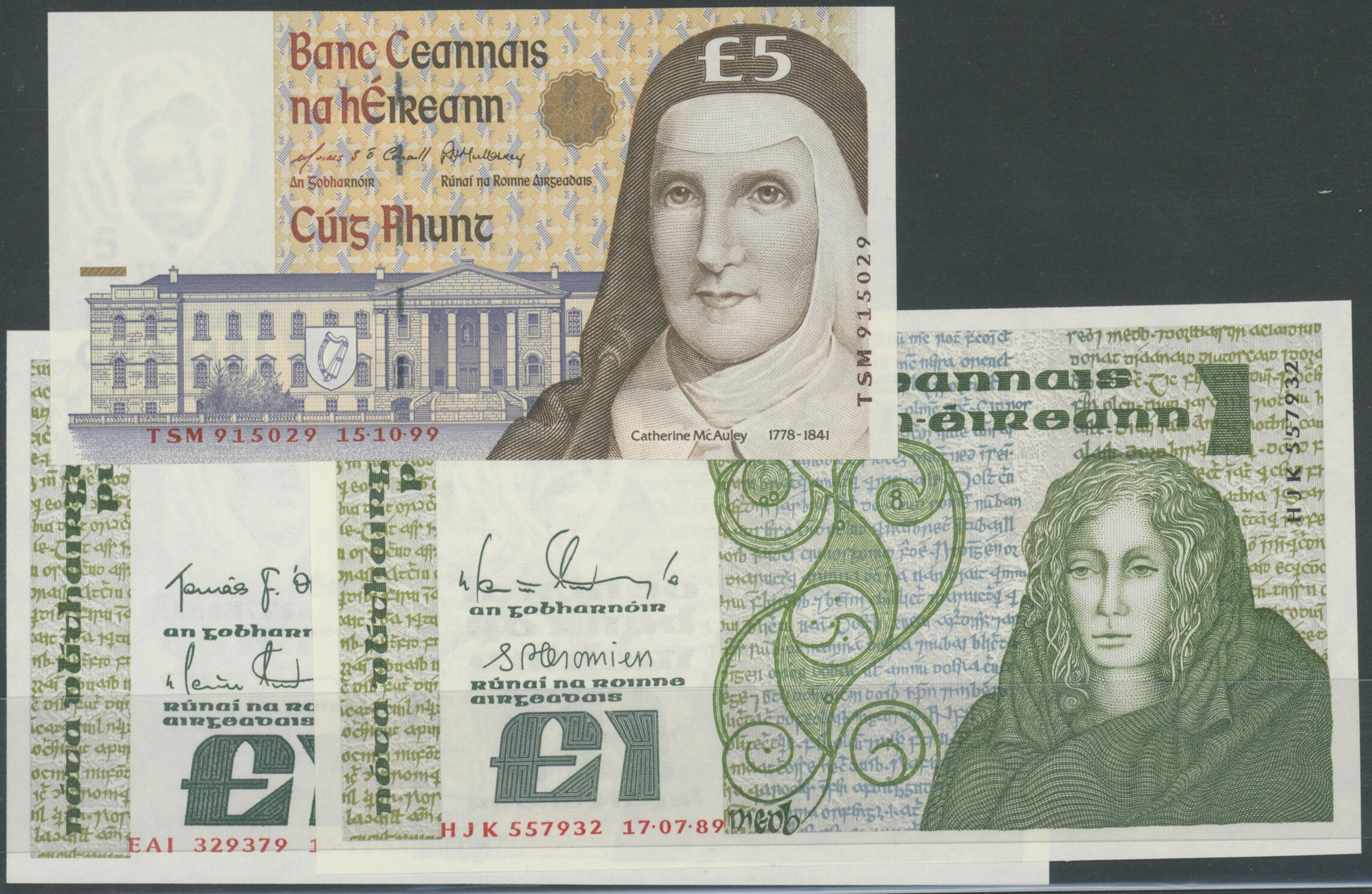 Irland, Lot 3 St.: 1 Pound 15.11.84 und 1 Pound 17.7.89, P-70c, d; 5 ...