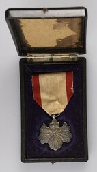 Japan, Orden der aufgehenden Sonne Verdienstkreuz 8. Klasse, Silber, ...