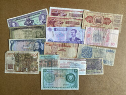 BILLETES EXTRANJERO. Conjunto de 15 billetes diversas calidades.