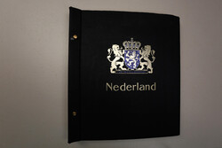 NETHERLANDS 1876 to 1979 mint coll. in an illustrated Davo album STC ...