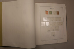 NETHERLANDS 1876 to 1979 mint coll. in an illustrated Davo album STC ...