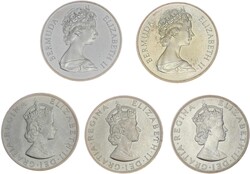 1964/72, Lot von 5 Silbermünzen mit 1 Crown 1964 (3) und 1 Dollar ...