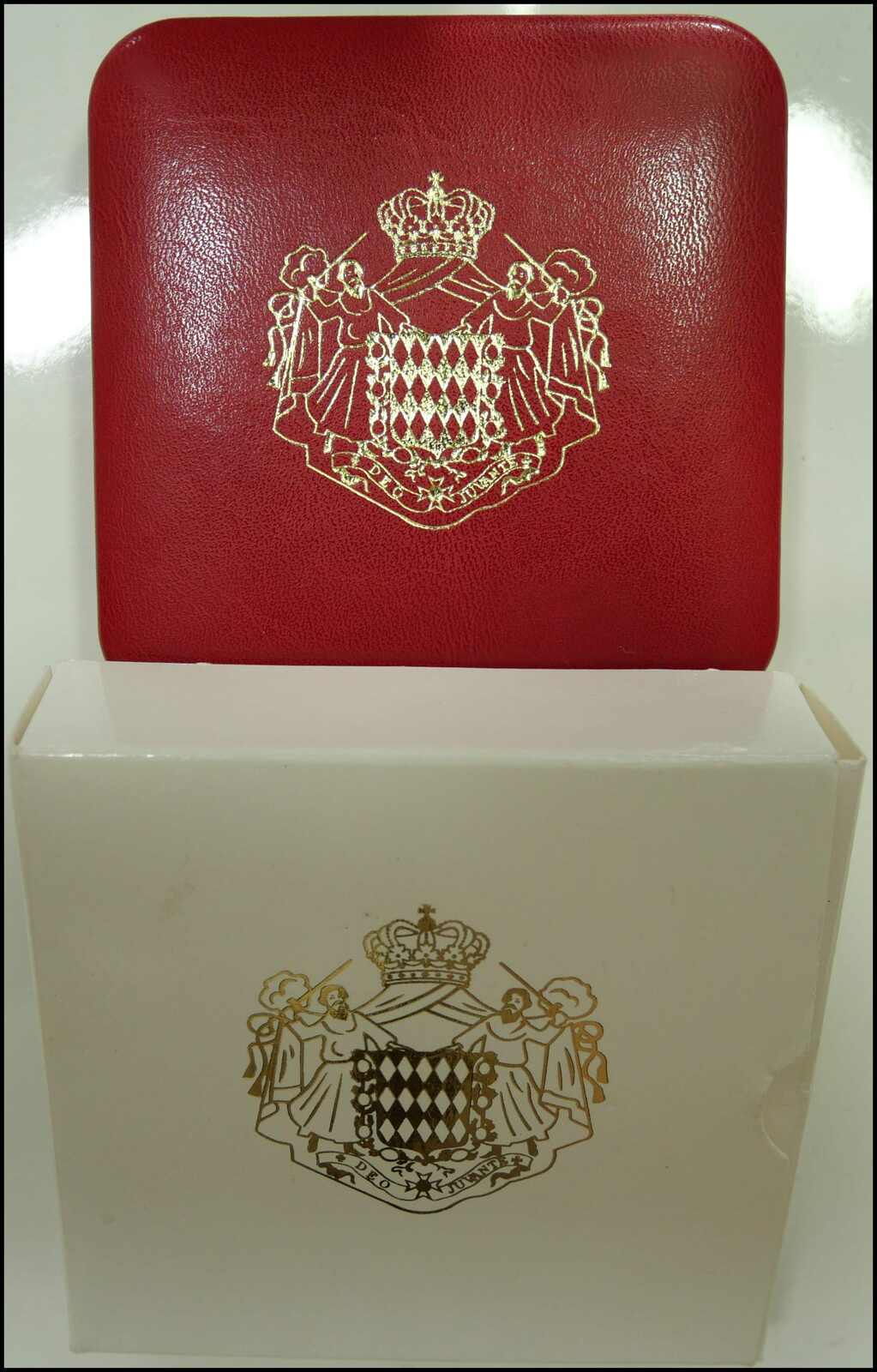 Image 2 for lot number 4077 for Loth 194th Auction