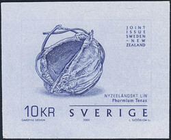 Slania, Sweden, F 2315 (*), 2002 Art of glass and Maori handicrafts ...