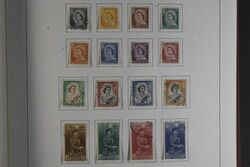 New Zealand, **/*/used. Album with stamps, s/s and many minisheets ...