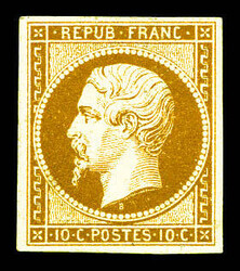 N°9, 10c bistre, nuance soutenue, grande fraîcheur, 4 belles marges ...