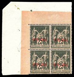 N°11b, 25c noir sur rose, surcharge renversée en bloc de quatre ...