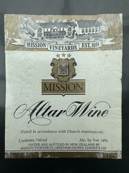 Kleines Lot von 60 Weinetiketten aus Portugal und Spanien