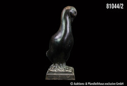 Karl Korschann (1872-1943) Ente, schwarzpatiniertes Gusseisen, auf ...