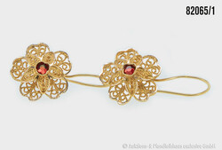 Ohrringe 585 GG, mit rotem Stein, Gesamtgewicht ca. 2,8 g, H ca. 2,5 ...