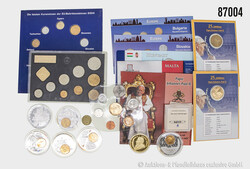 Konvolut Medaillen, Münzen, Kursmünzsätze, mit dabei: KMS Russland ...