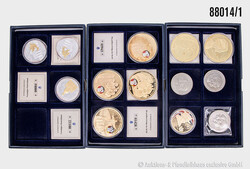 Konvolut Medaillen, insgesamt 27 Stück in 6 Folder / Pappschachteln, ...