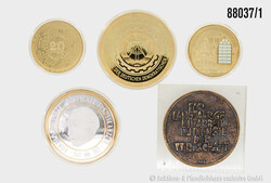 Konvolut 4 Gigant Medaillen + 1x Bronze Med., 1x DDR Nationalhymne, ...