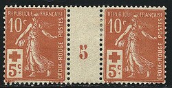 2565: France - Unit with gutter