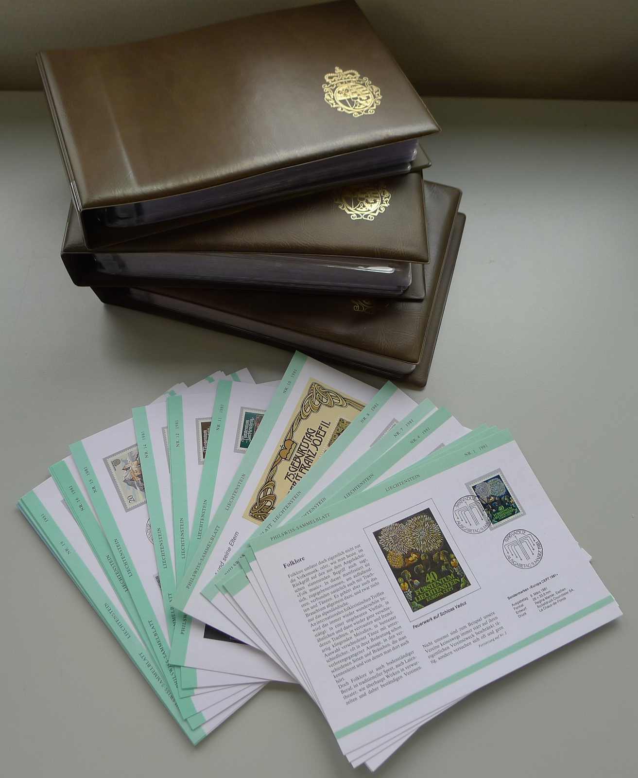 1975-1981, Sammelblätter Liechtenstein (Sammlung), 168 Stück in 3 ...
