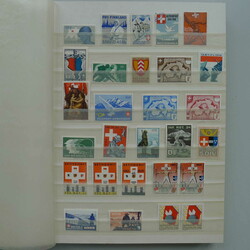 1917-1945, Soldaten-Marken. Uriger Posten in Album. Dabei ganzer ...