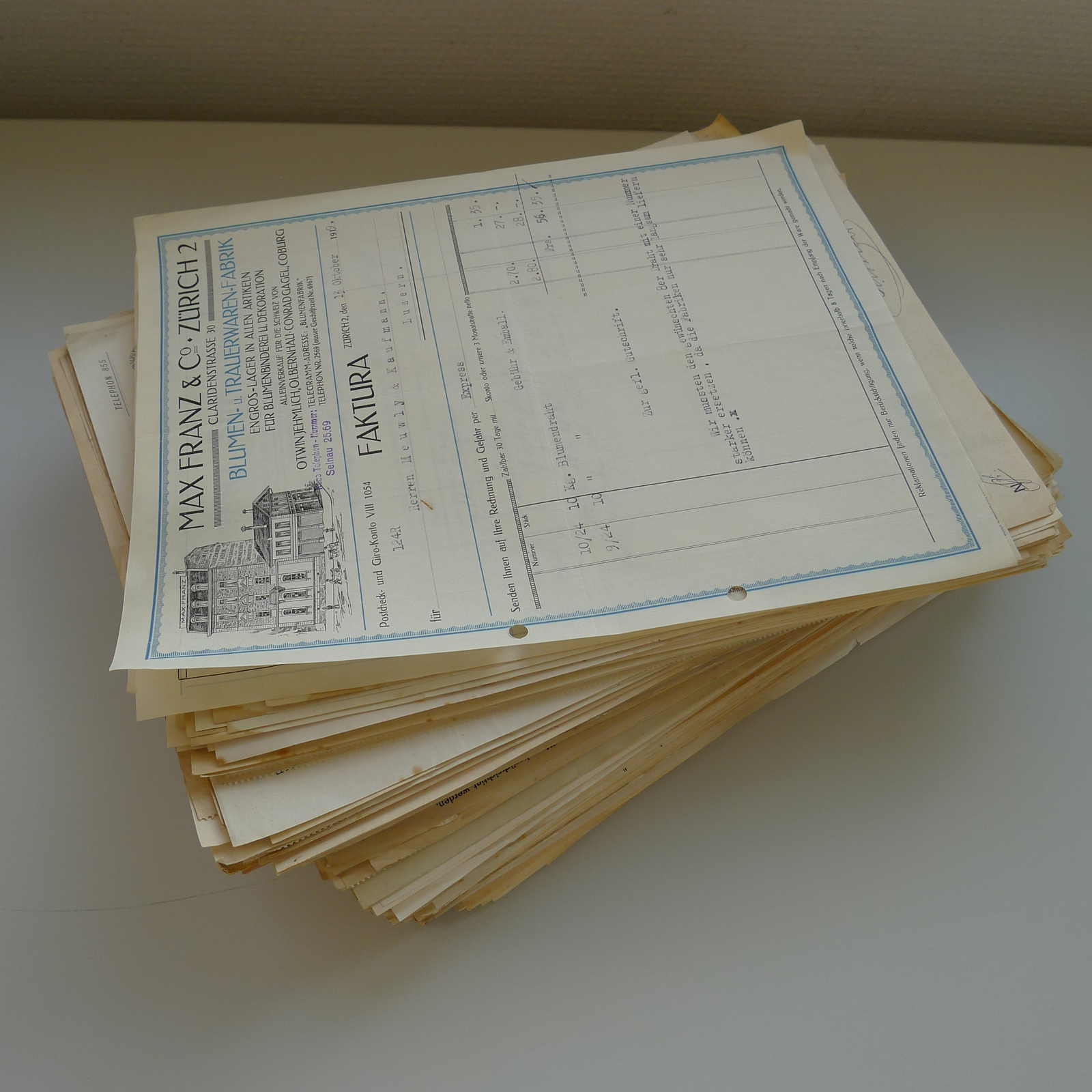 Image 18 for lot number 0004100098 for Luzernerraute Webshop 