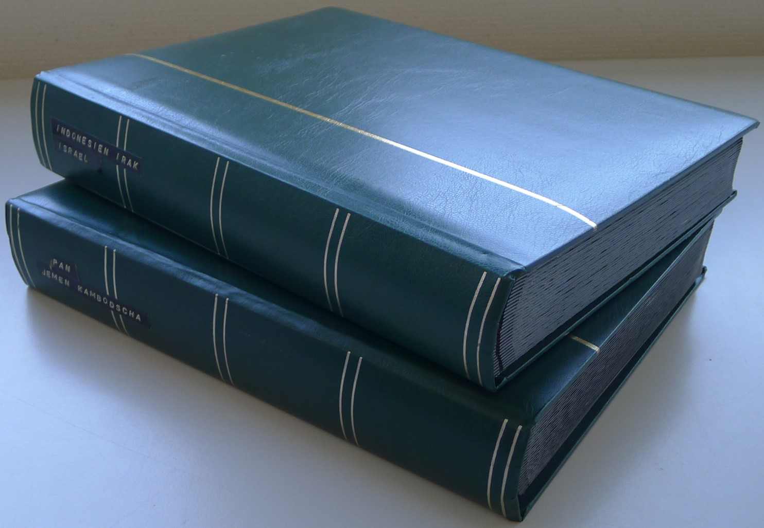 INDOCHINA (FUNDGRUBE in dicken 2 Alben diverser Länder), INDONESIEN, ...