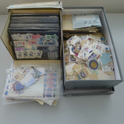 1847-1999, USA, X-tausend Marken in 2 Schachteln. Eine Schachtel mit ...