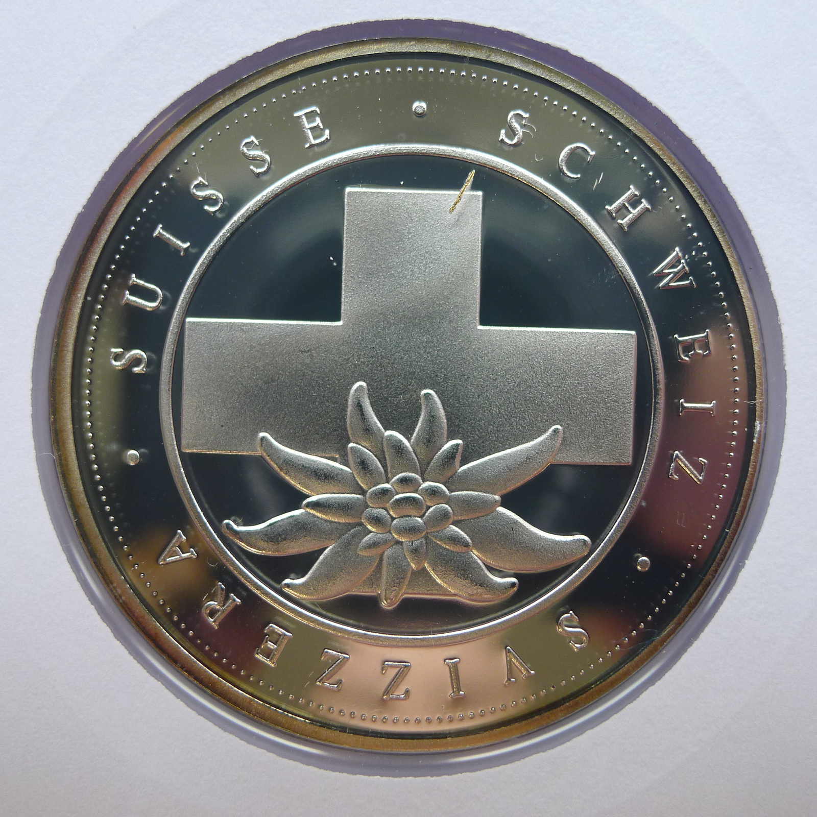 Image 2 for lot number 0006000993 for Luzernerraute Webshop 