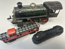 EISENBAHN: 3 Eisenbahnmodelle, 1x Blech und 2x Kunststoff, stark ...