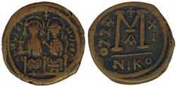 Byzantijnse Rijk. Justinus II. [565-578]. AE. Follis. Vz.: Justinus ...