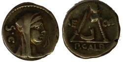 Antiek Romeins Republiek. P. Galba [± 65 BC]. AR. Denarius. Vz.: ...