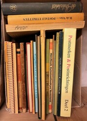 LITERATUUR. Bibliotheek met handboeken, catalogi, naslagwerken, etc. ...