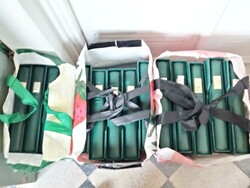 Material filatélico – Lote com 13 álbuns Lindner com caixas ...