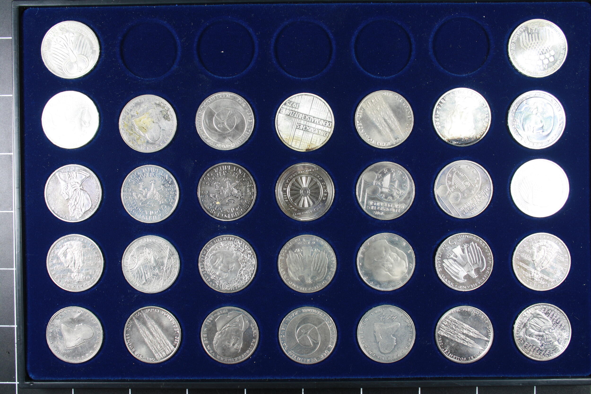 Image 107 for lot number 14000 for Klüttermann - 11th Auction