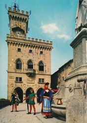 1962 (17.09.) San Marino, Postkarte nach Chur, Schweiz  Automatically ...