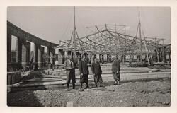 Lot - 61 Fotos Wels Lok-Remise im Bau - div Formate - um ...