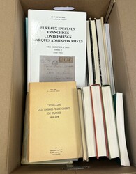 Importante bibliothèque philatélique de 56 ouvrages dont certains ...